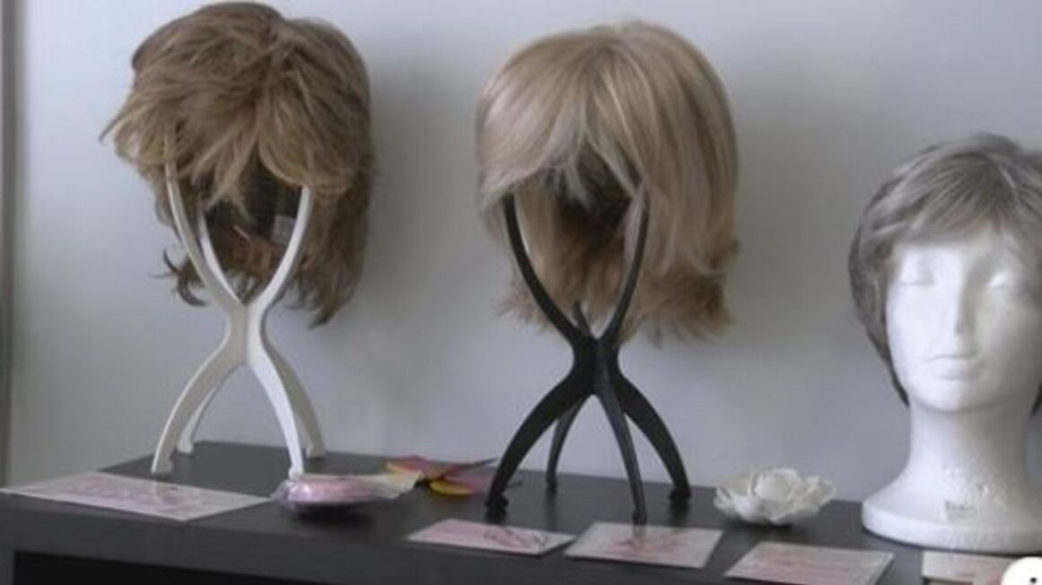 Free wig room for cancer patients opens in Tennessee