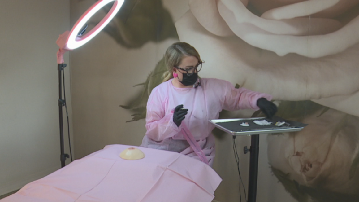 Little Rock tattoo artist uses ink to help breast cancer patients feel whole again